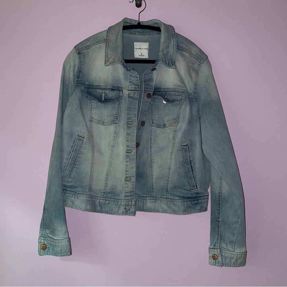 Celebrity Pink Xl Jean Jacket Light Wash Denim Long Sleeve Button